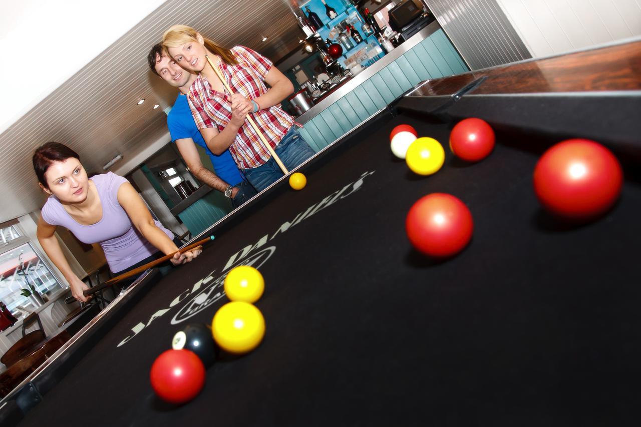 Nosda Studio Hostel Cardiff Ngoại thất bức ảnh